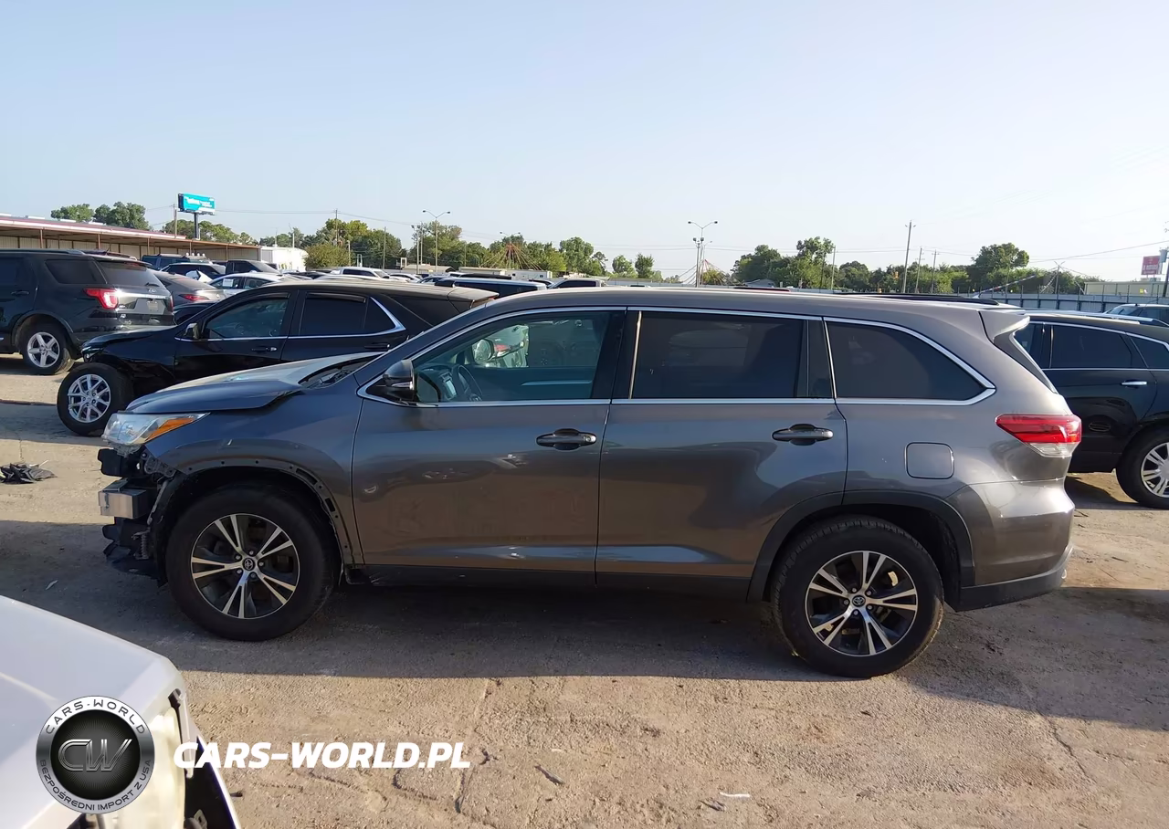 2019 Toyota Highlander Le VIN:5TDZZRFH2KS290837 - 15