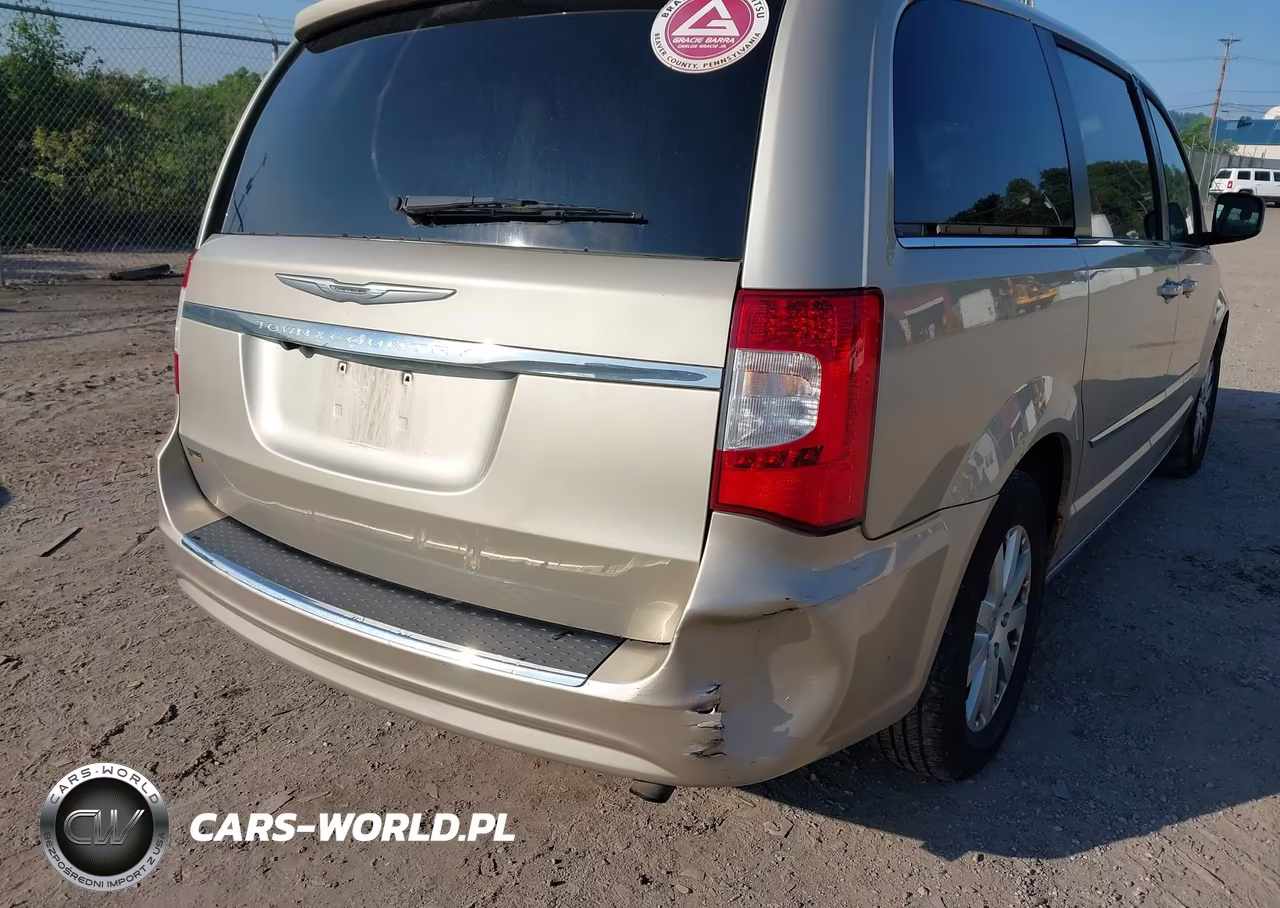 2014 Chrysler Town & Country Touring VIN:2C4RC1BG1ER218623 - 6