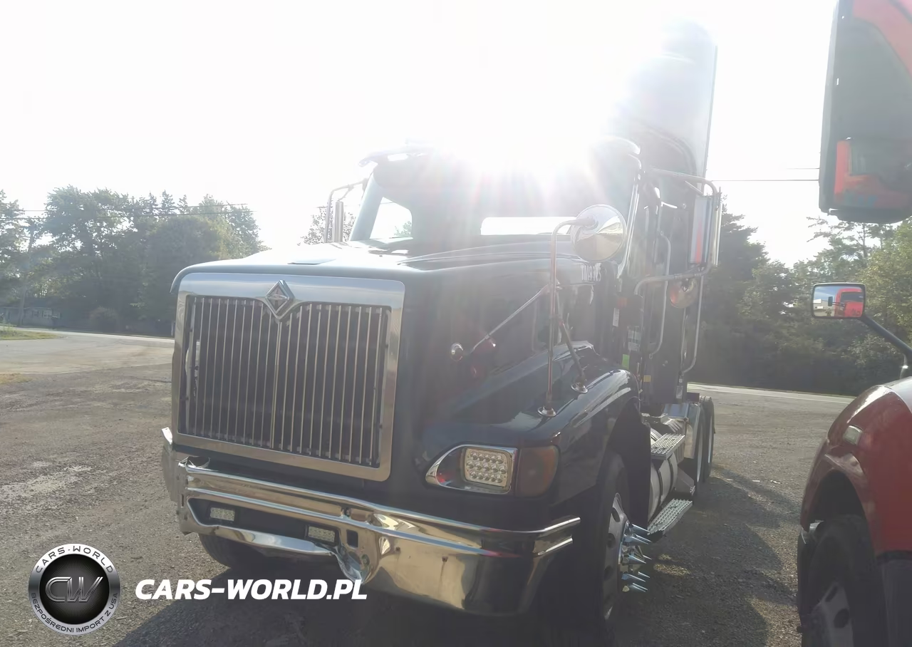 2002 International 9200 9200I – zdjęcie 1 z 13