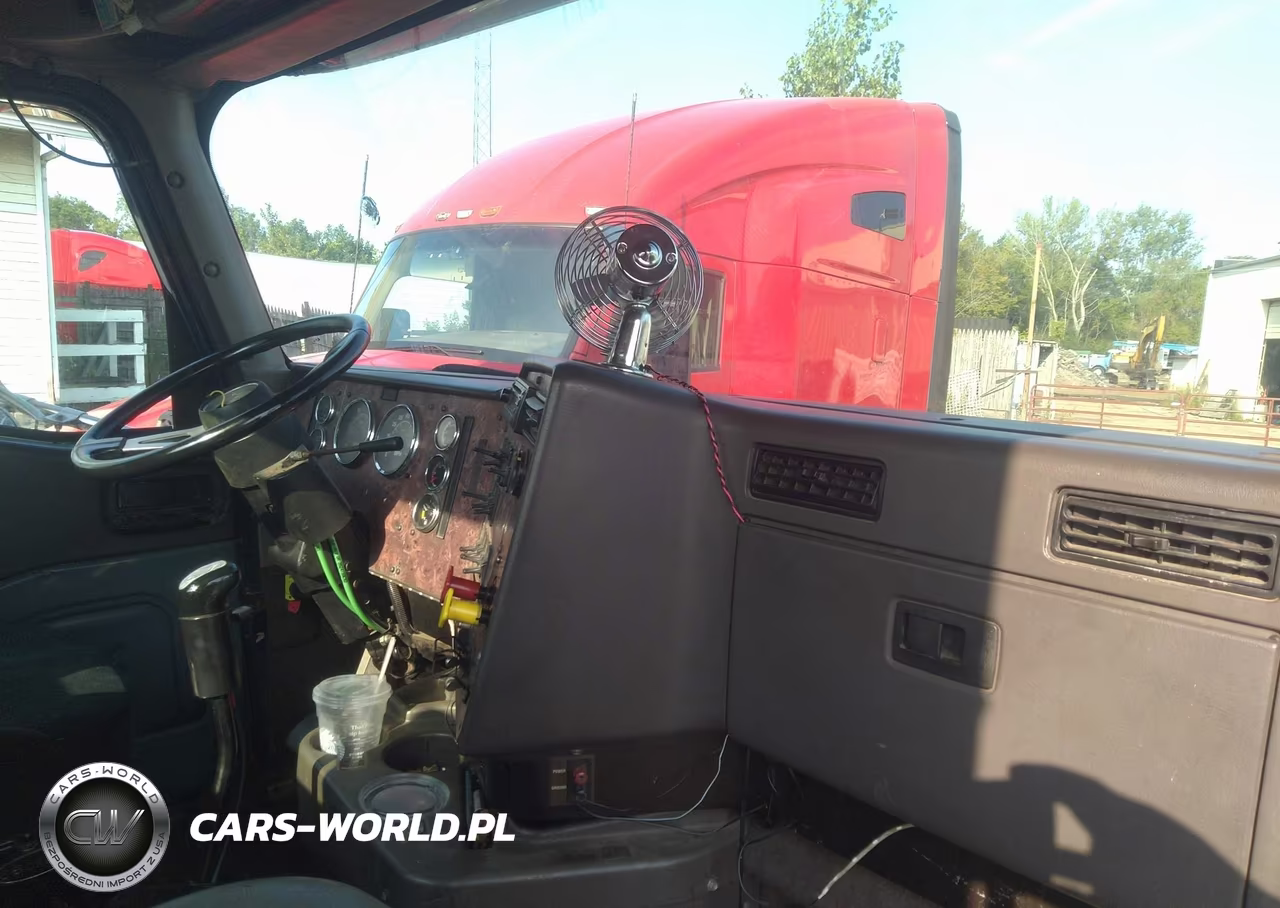 2002 International 9200 9200I VIN:2HSCEAMR92C029125 - 13