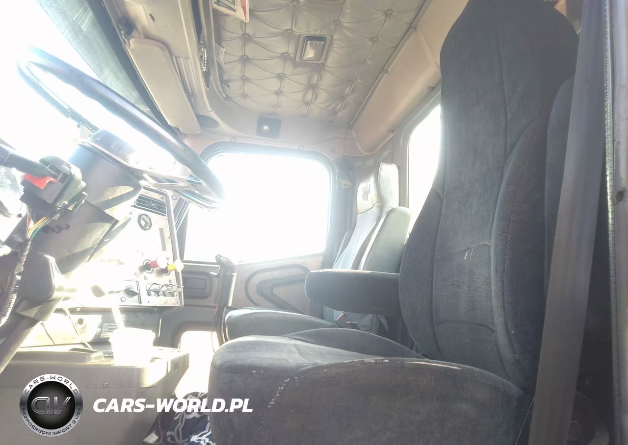 2002 International 9200 9200I VIN:2HSCEAMR92C029125 - 5