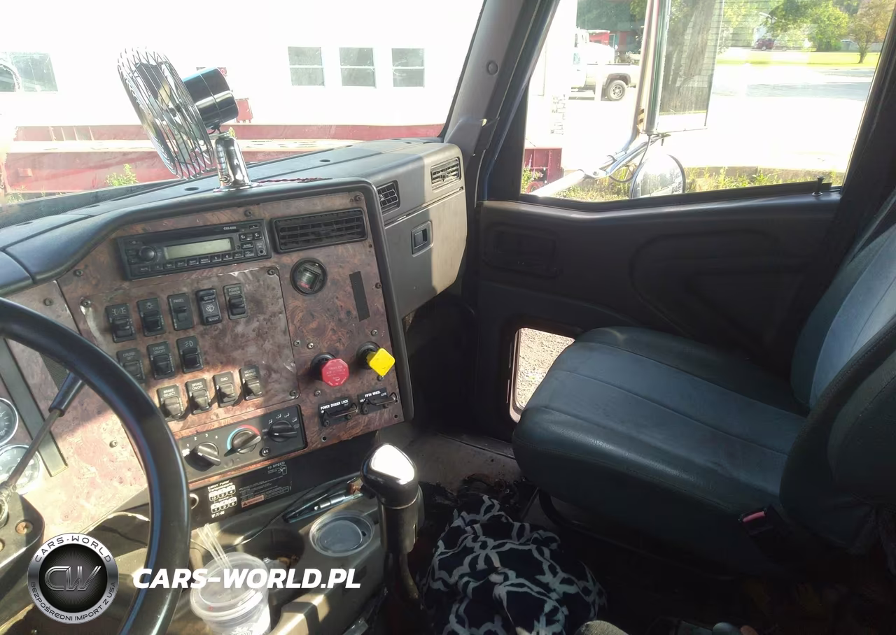 2002 International 9200 9200I VIN:2HSCEAMR92C029125 - 7