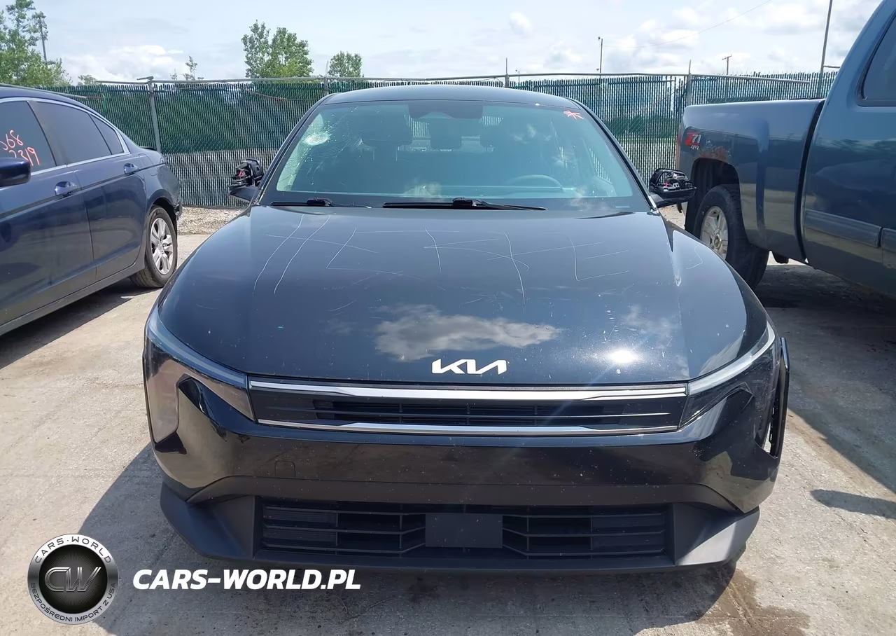 2025 Kia K4 Lxs VIN:3KPFT4DE6SE031326 - 12