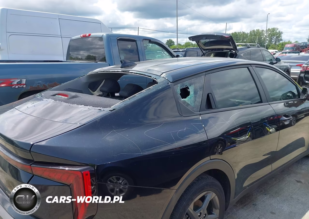 2025 Kia K4 Lxs VIN:3KPFT4DE6SE031326 - 18