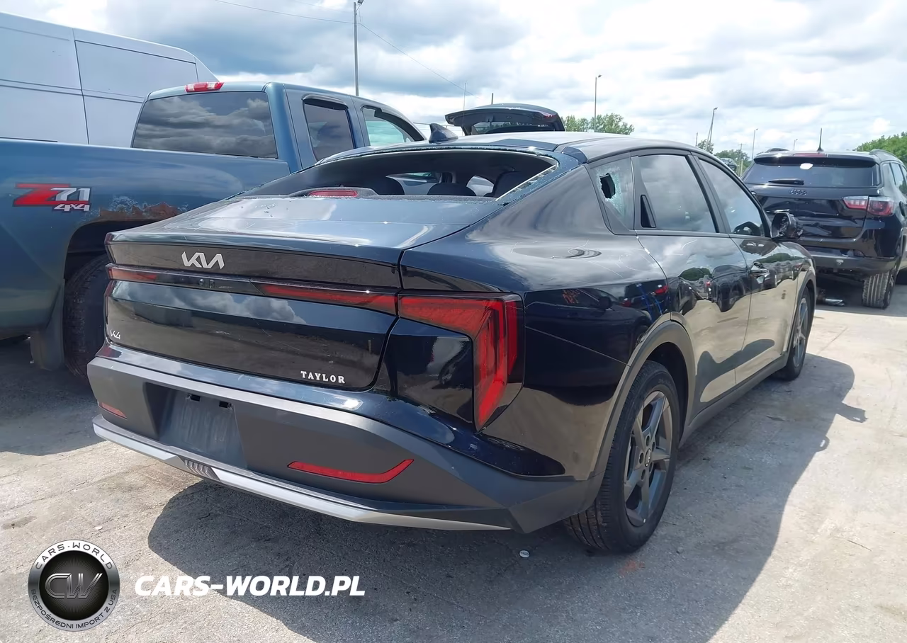 2025 Kia K4 Lxs VIN:3KPFT4DE6SE031326 - 4