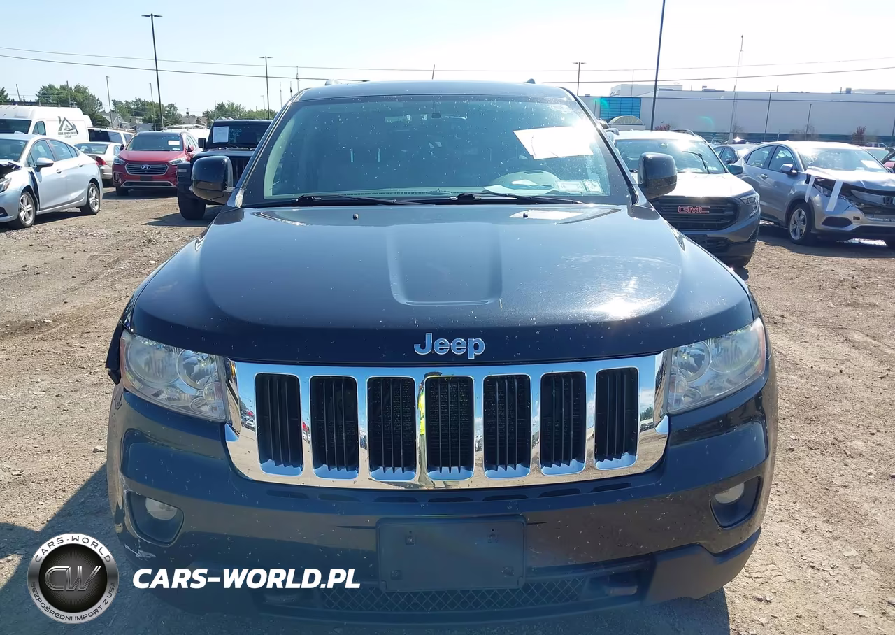 2012 Jeep Grand Cherokee Laredo VIN:1C4RJFAGXCC105084 - 12