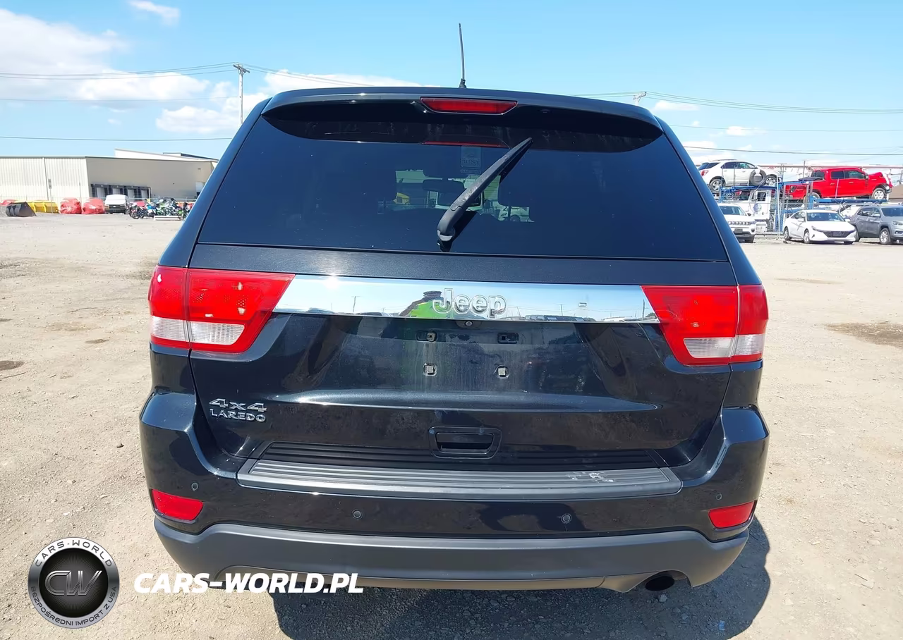 2012 Jeep Grand Cherokee Laredo VIN:1C4RJFAGXCC105084 - 16