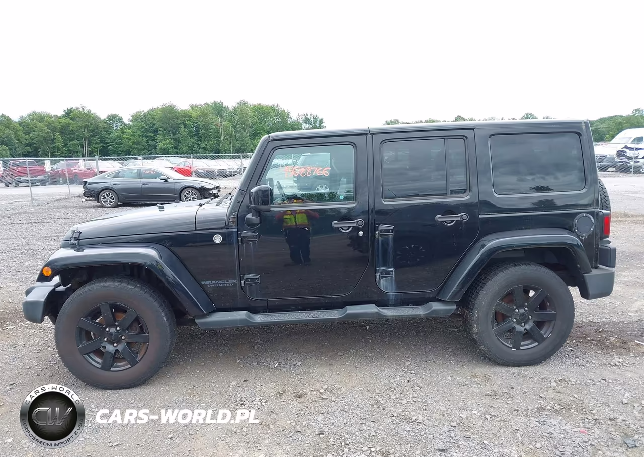 2014 Jeep Wrangler Unlimited Sahara VIN:1C4BJWEG1EL263277 - 14