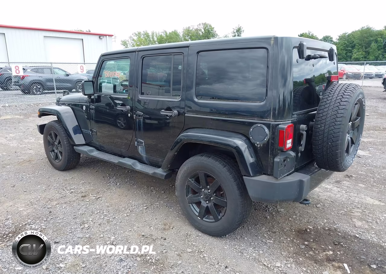 2014 Jeep Wrangler Unlimited Sahara VIN:1C4BJWEG1EL263277 - 3