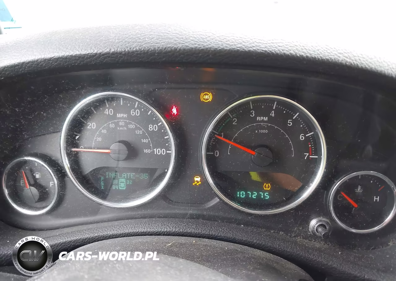 2014 Jeep Wrangler Unlimited Sahara VIN:1C4BJWEG1EL263277 - 7