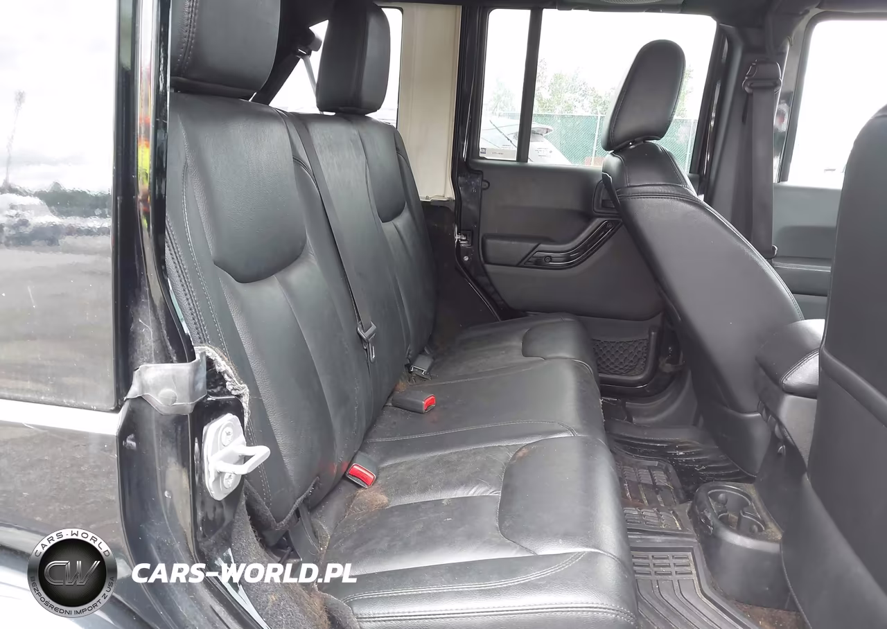 2014 Jeep Wrangler Unlimited Sahara VIN:1C4BJWEG1EL263277 - 8