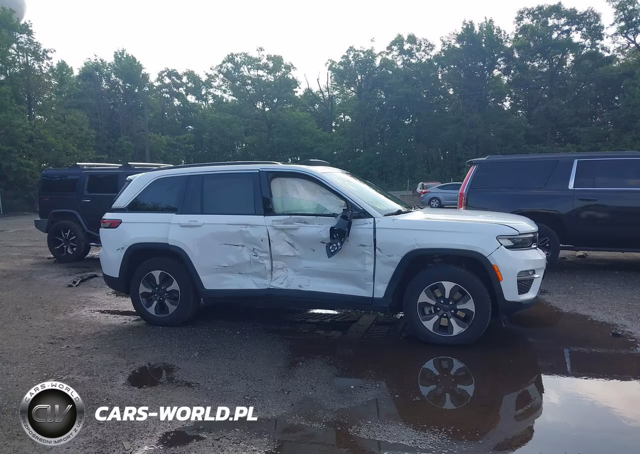 2024 Jeep Grand Cherokee 4Xe VIN:1C4RJYB62RC181490 - 13