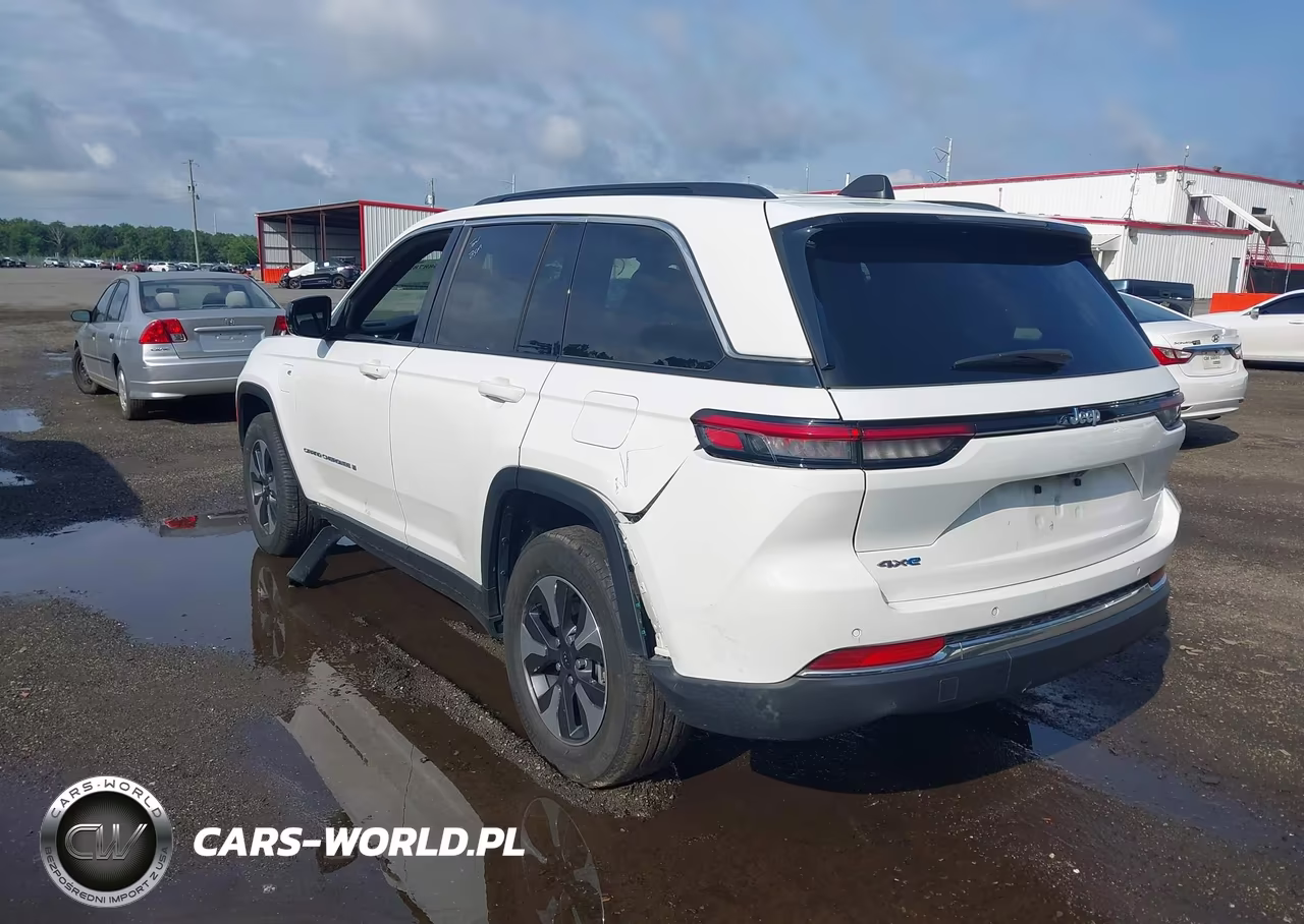 2024 Jeep Grand Cherokee 4Xe VIN:1C4RJYB62RC181490 - 3
