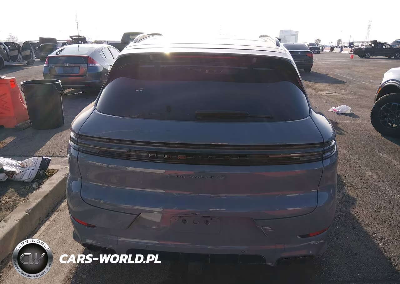 2026 Porsche Cayenne Gts VIN:WP1AG2AY2TDA25137 - 16