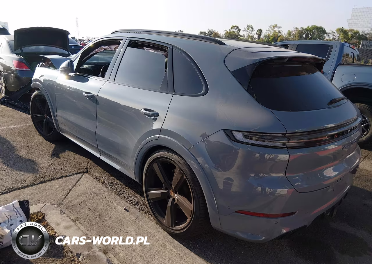 2026 Porsche Cayenne Gts VIN:WP1AG2AY2TDA25137 - 3