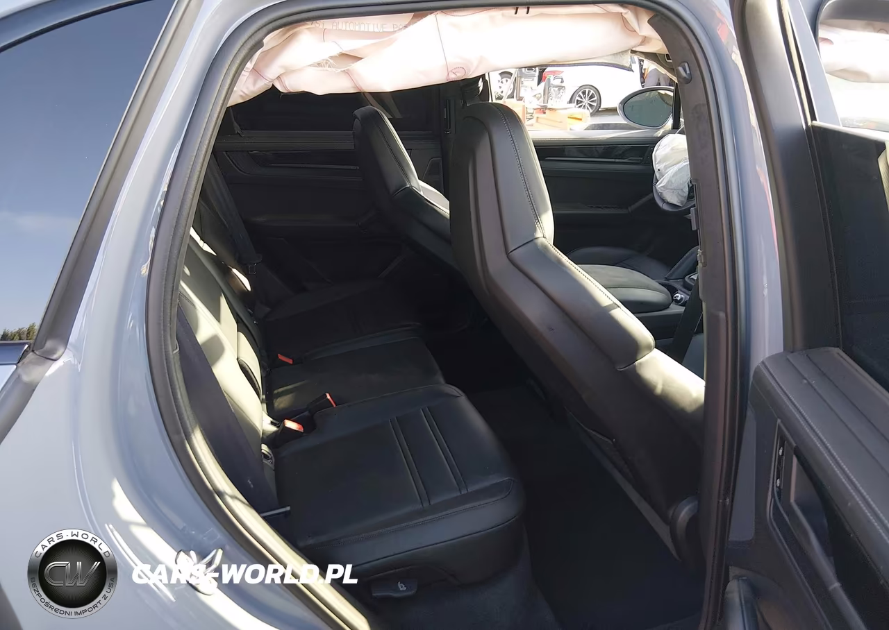 2026 Porsche Cayenne Gts VIN:WP1AG2AY2TDA25137 - 8