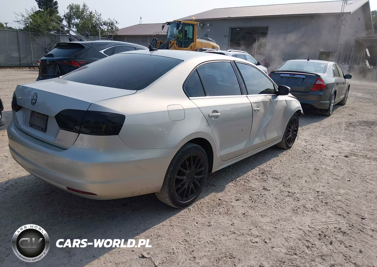2011 Volkswagen Jetta 2.0L Tdi VIN:3VWLL7AJ0BM121774 - 4