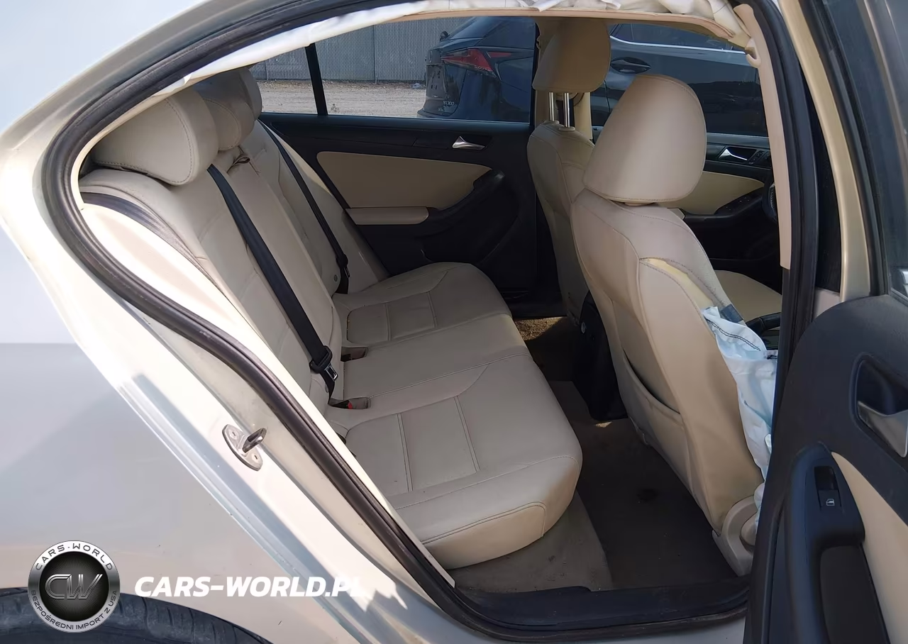 2011 Volkswagen Jetta 2.0L Tdi VIN:3VWLL7AJ0BM121774 - 8