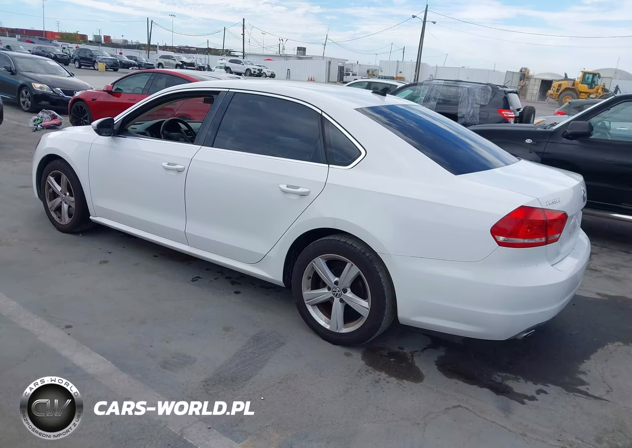 2012 Volkswagen Passat 2.5L Se VIN:1VWBP7A32CC025066 - 3