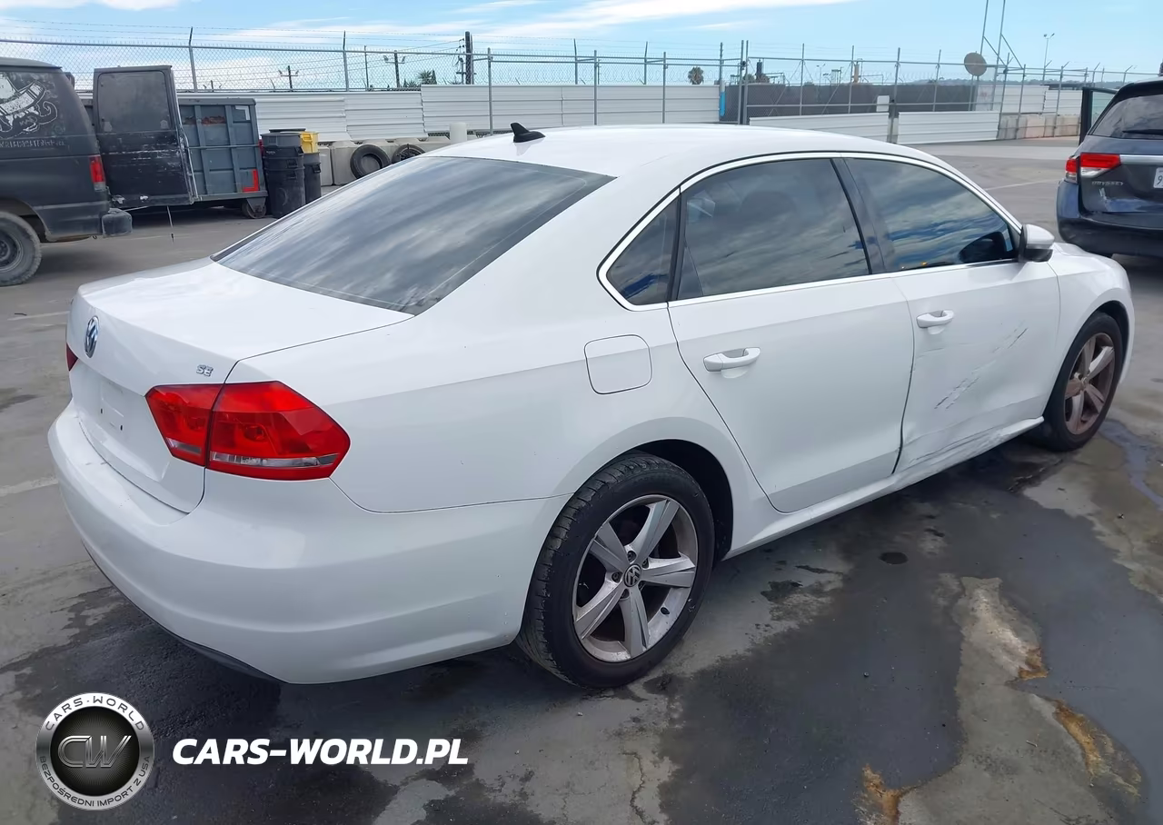 2012 Volkswagen Passat 2.5L Se VIN:1VWBP7A32CC025066 - 4