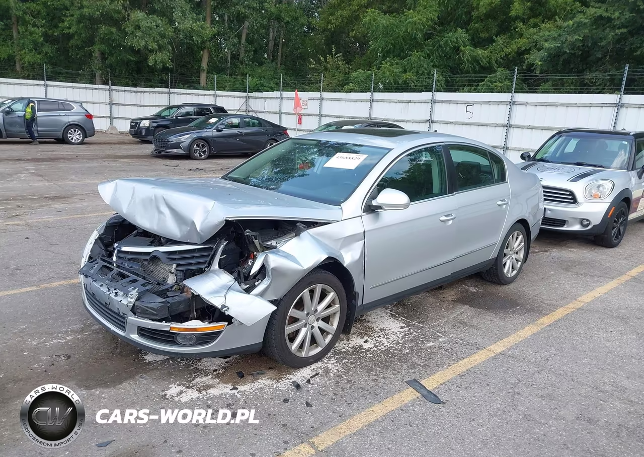 2010 Volkswagen Passat Komfort VIN:WVWJK7AN2AE076440 - 2