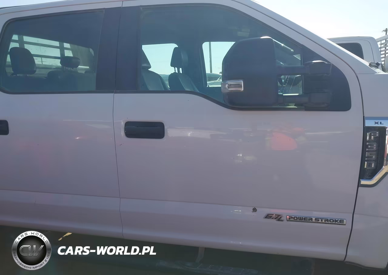 2017 Ford F-350 Chassis Xl VIN:1FD8W3HT5HED94672 - 13