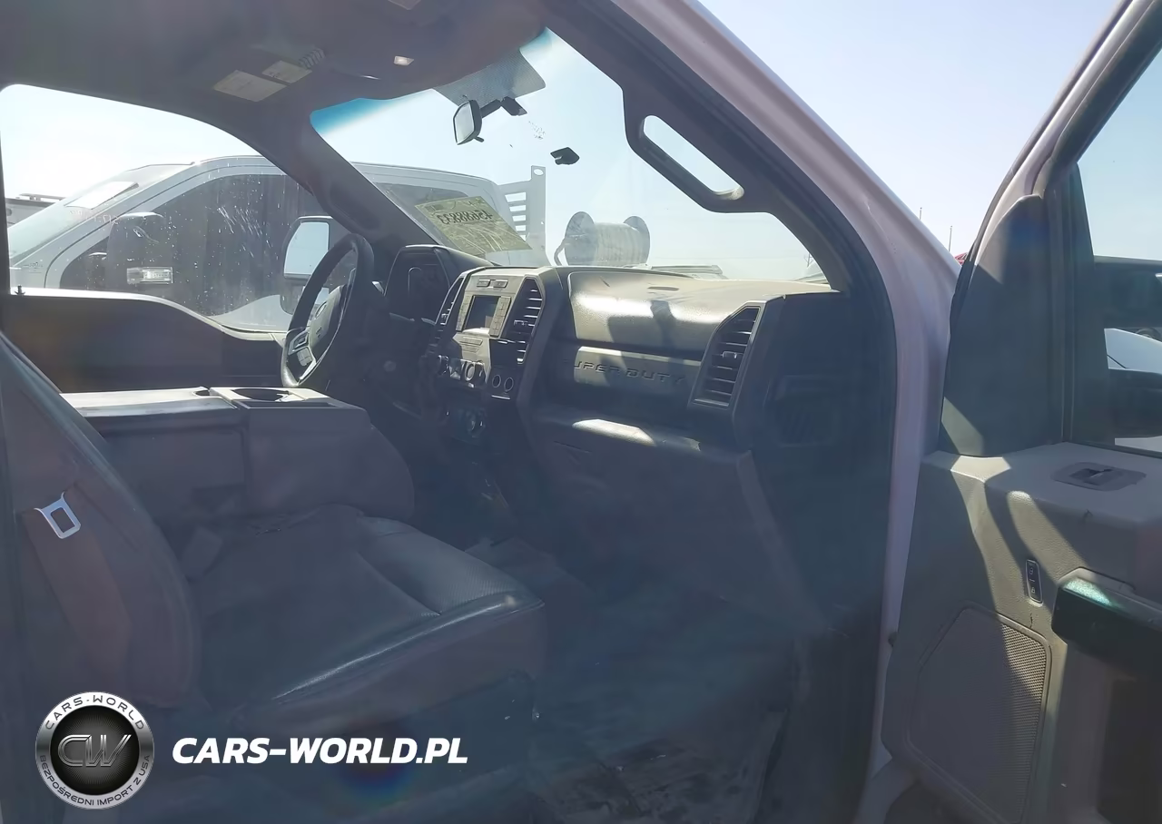 2017 Ford F-350 Chassis Xl VIN:1FD8W3HT5HED94672 - 5