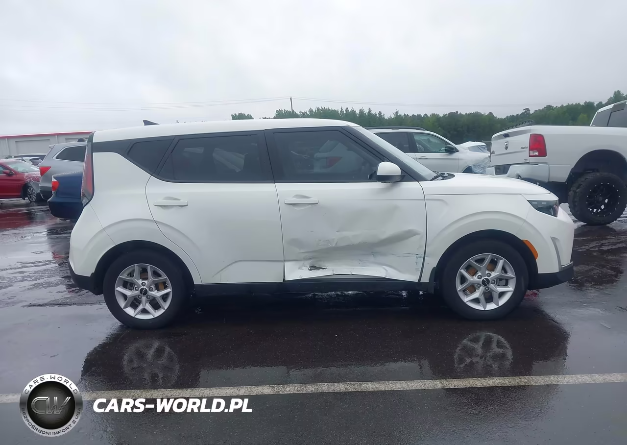 2025 Kia Soul Lx VIN:KNDJ23AU6S7926186 - 13
