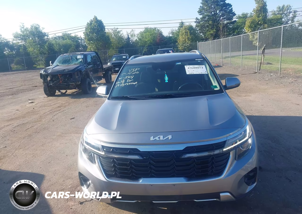 2025 Kia Seltos S VIN:KNDEUCAA6S7812187 - 12