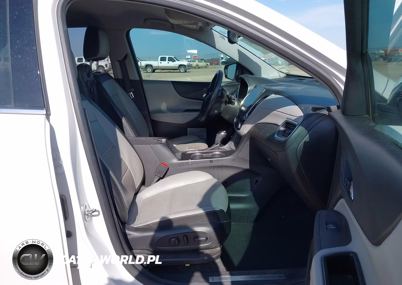 2018 Chevrolet Equinox Premier VIN:2GNAXMEV9J6211631 - 5