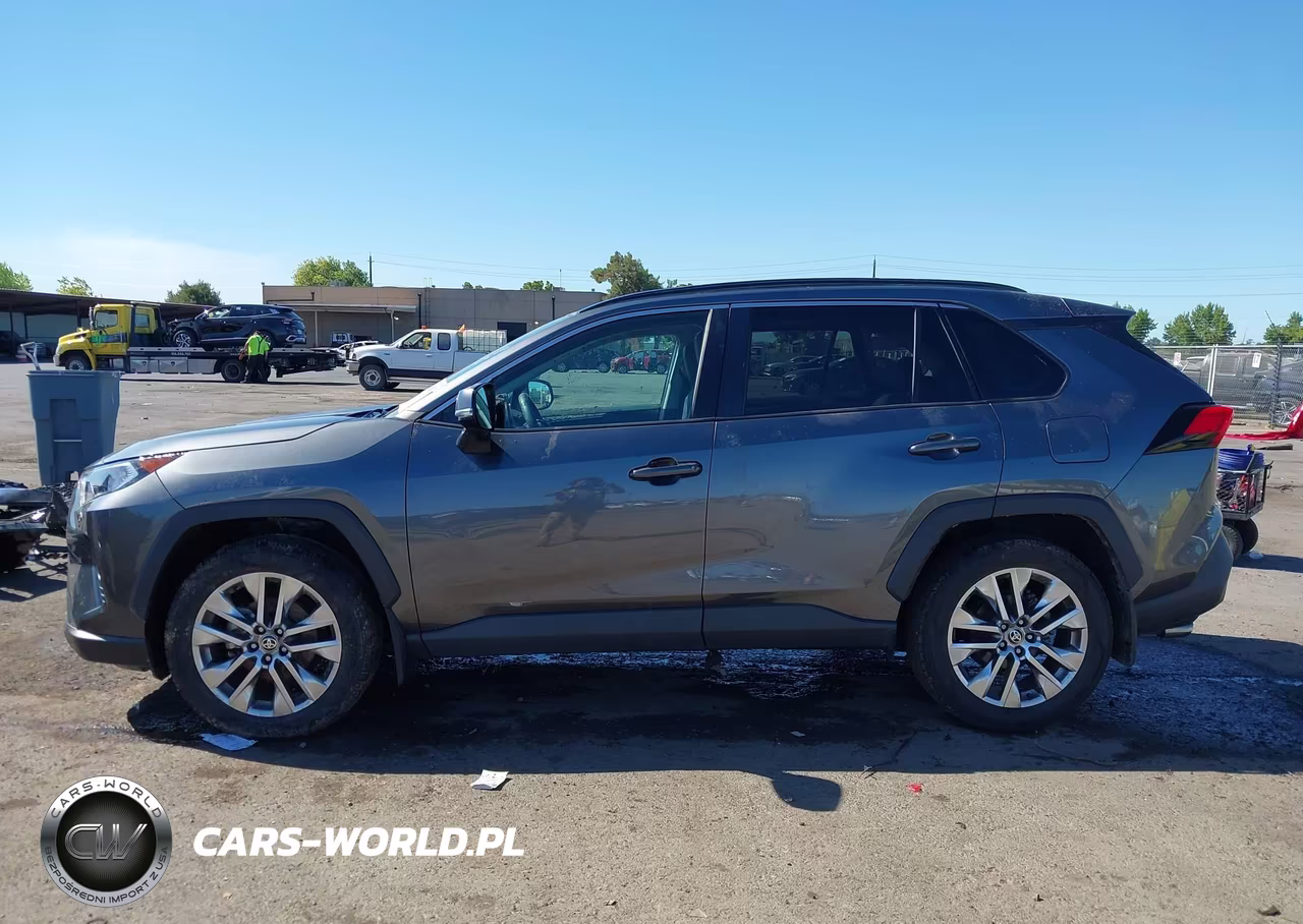 2021 Toyota Rav4 Xle Premium VIN:2T3C1RFV5MC118727 - 14
