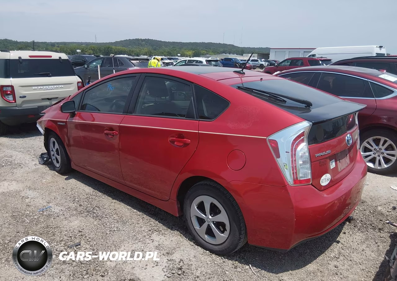 2015 Toyota Prius Four VIN:JTDKN3DU3F1990895 - 15