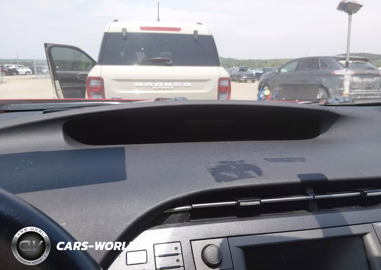2015 Toyota Prius Four VIN:JTDKN3DU3F1990895 - 16