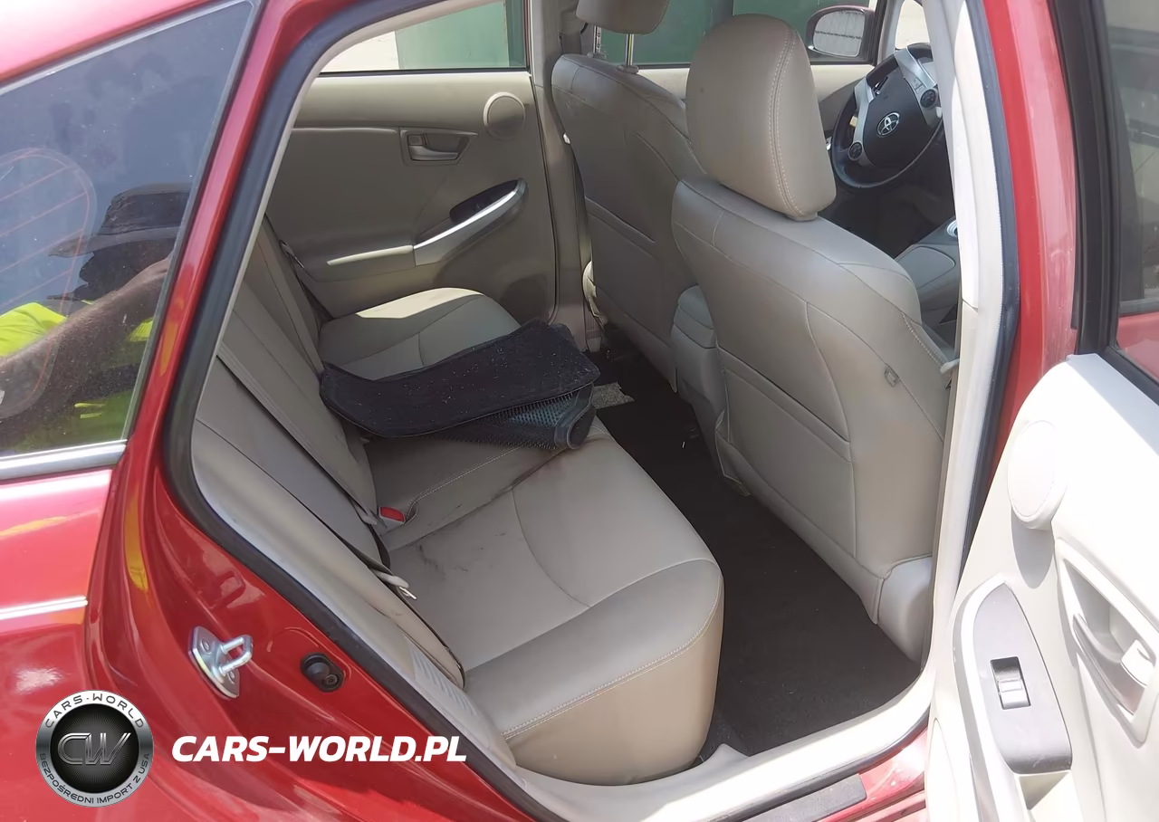 2015 Toyota Prius Four VIN:JTDKN3DU3F1990895 - 8