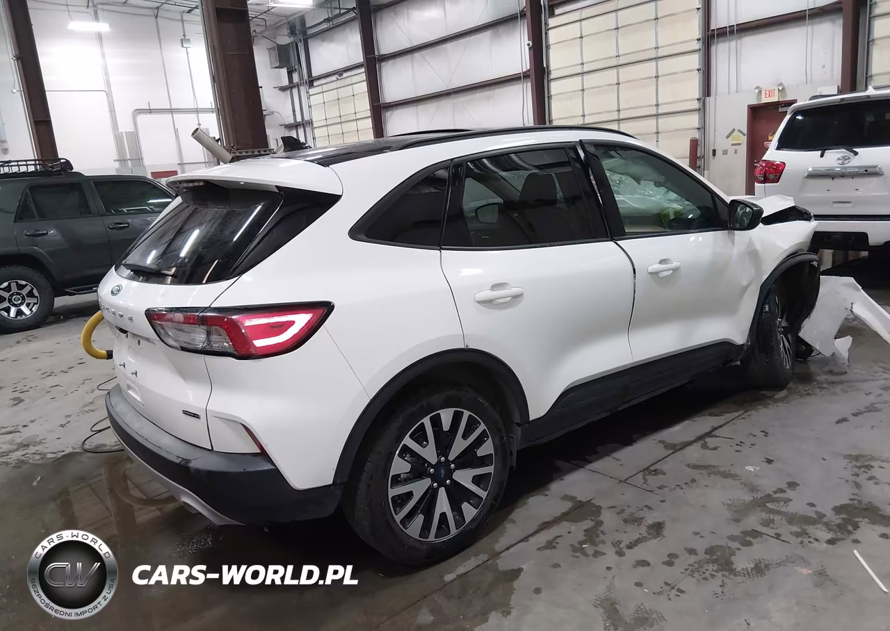 2020 Ford Escape Se Sport Hybrid VIN:1FMCU9BZ6LUA63601 - 4