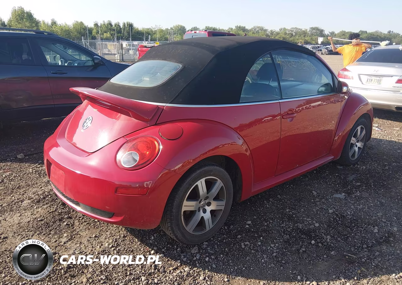 2006 Volkswagen New Beetle 2.5 VIN:3VWRF31YX6M332882 - 4
