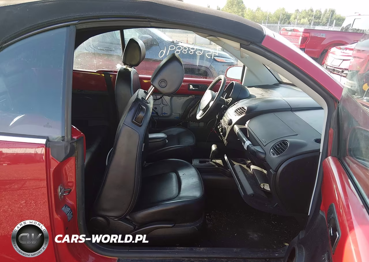 2006 Volkswagen New Beetle 2.5 VIN:3VWRF31YX6M332882 - 5