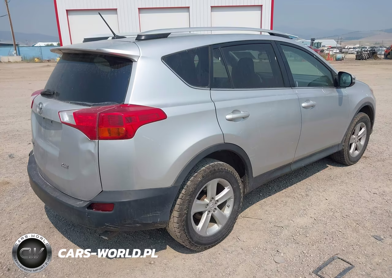 2014 Toyota Rav4 Xle VIN:2T3RFREV3EW149990 - 4