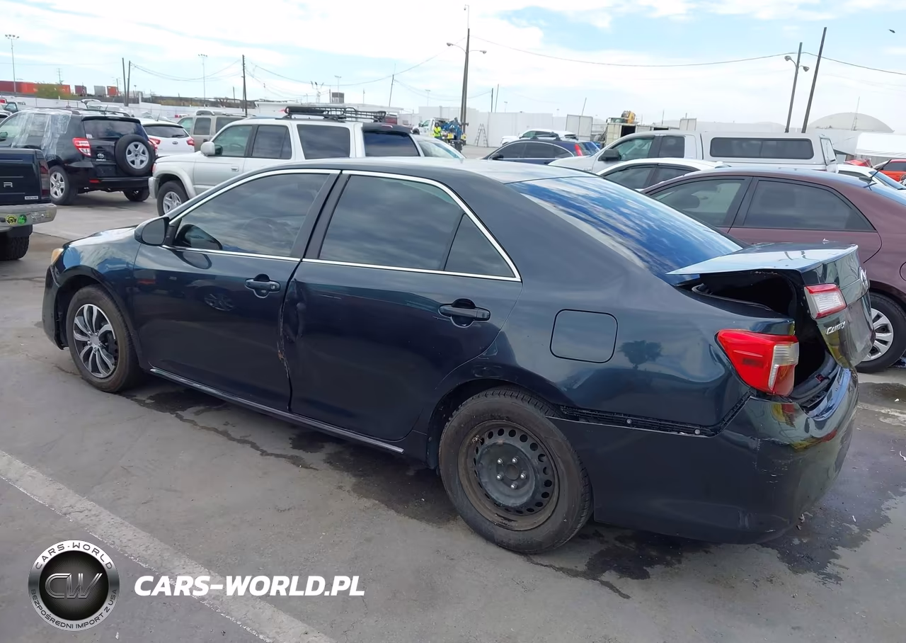2012 Toyota Camry Le VIN:4T4BF1FKXCR192869 - 3