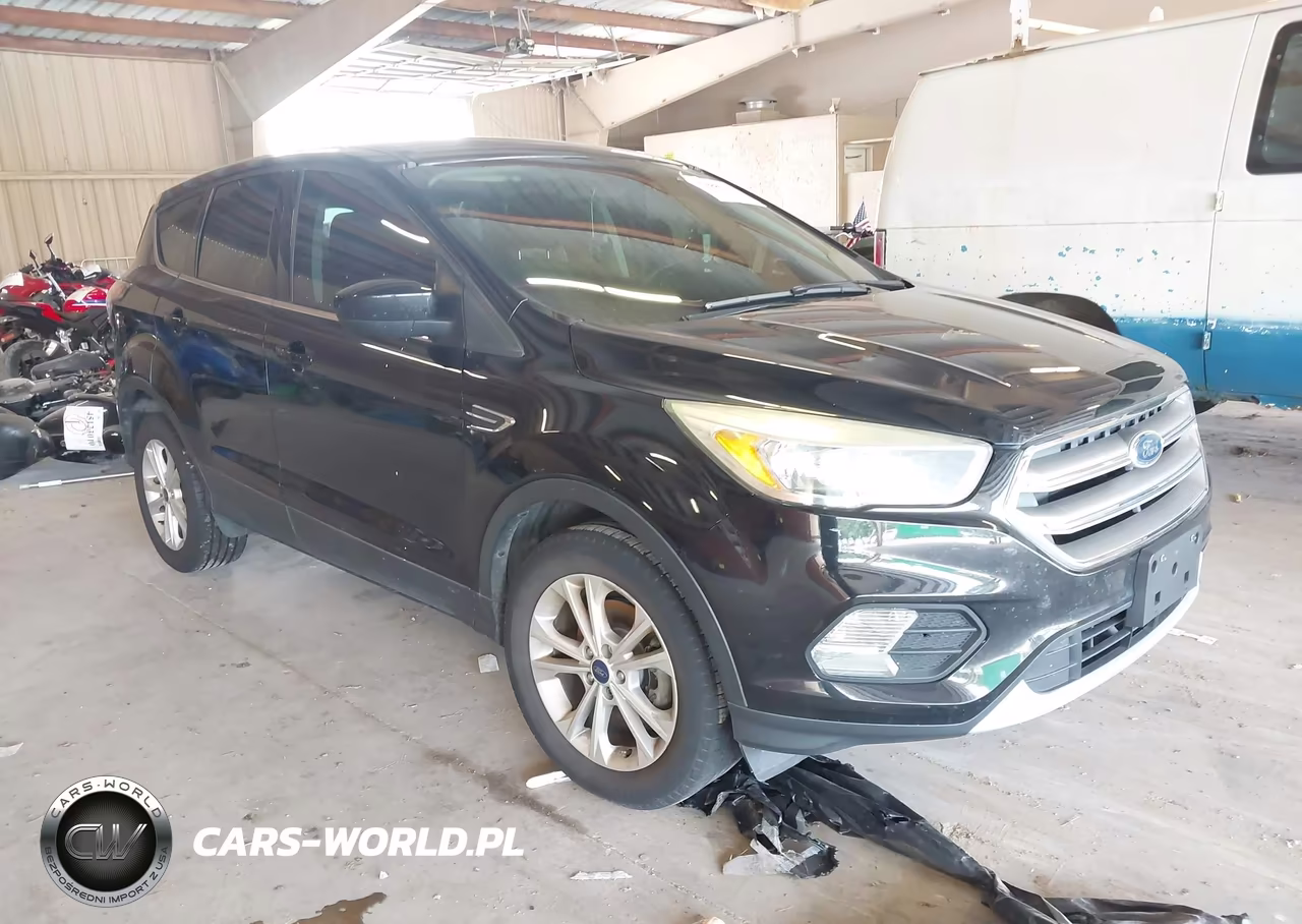 2017 Ford Escape Se VIN:1FMCU0GDXHUA02476 - 1