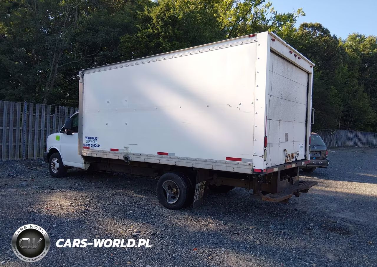2006 GMC Savana Cutaway G3500 VIN:1GDJG31V161904823 - 3