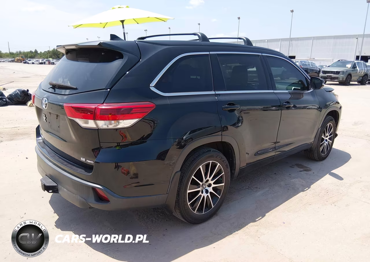 2017 Toyota Highlander Se VIN:5TDJZRFH9HS440786 - 4