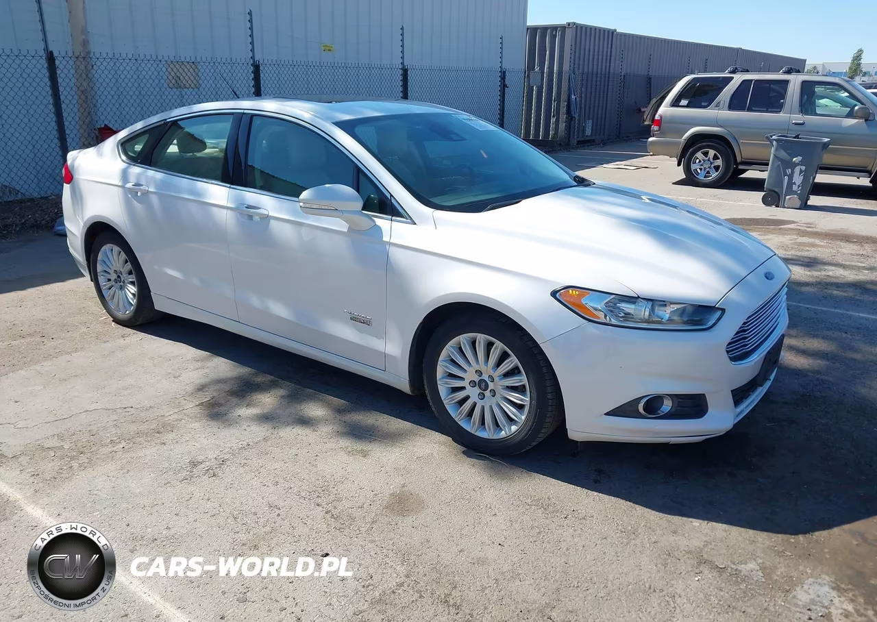 2014 Ford Fusion Energi Se Luxury – zdjęcie 1 z 12