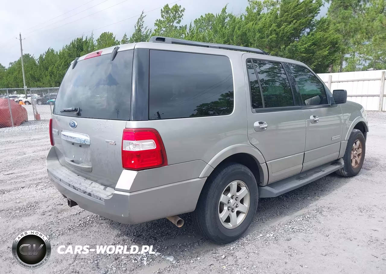 2008 Ford Expedition Xlt VIN:1FMFU15548LA49622 - 4