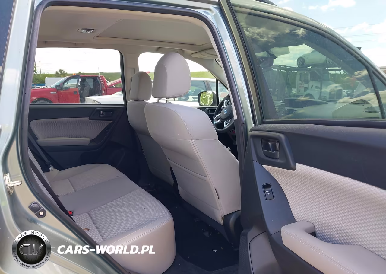 2018 Subaru Forester 2.5I Premium VIN:JF2SJAEC6JH427556 - 8