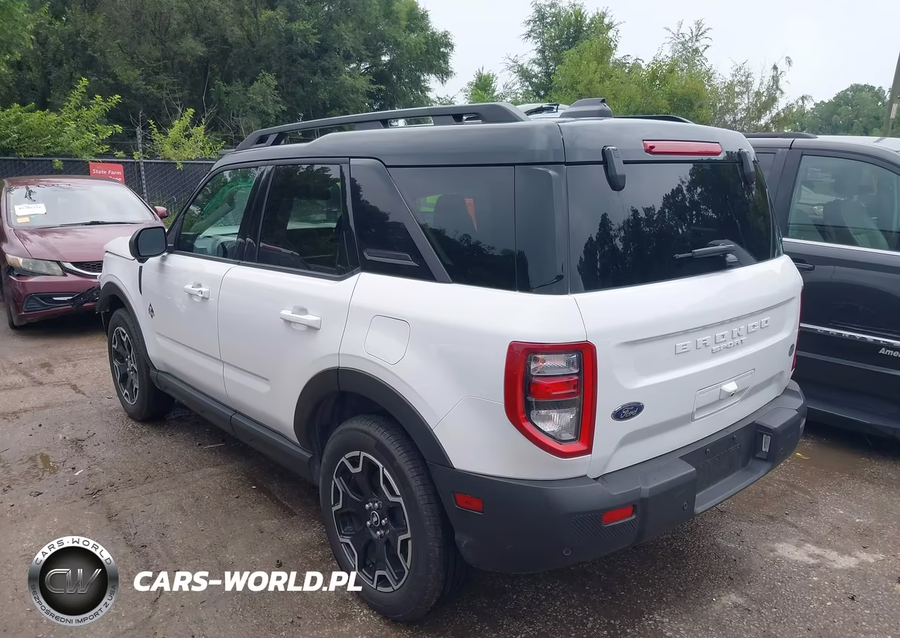 2025 Ford Bronco Sport Outer Banks VIN:3FMCR9CN4SRE62686 - 3