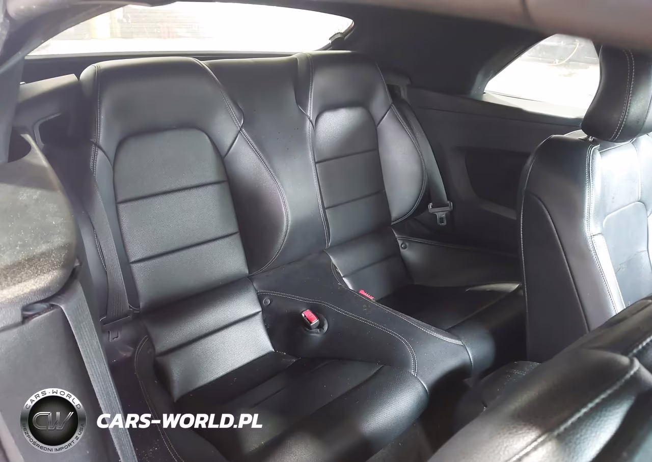 2016 Ford Mustang Ecoboost Premium VIN:1FATP8UH5G5304578 - 8