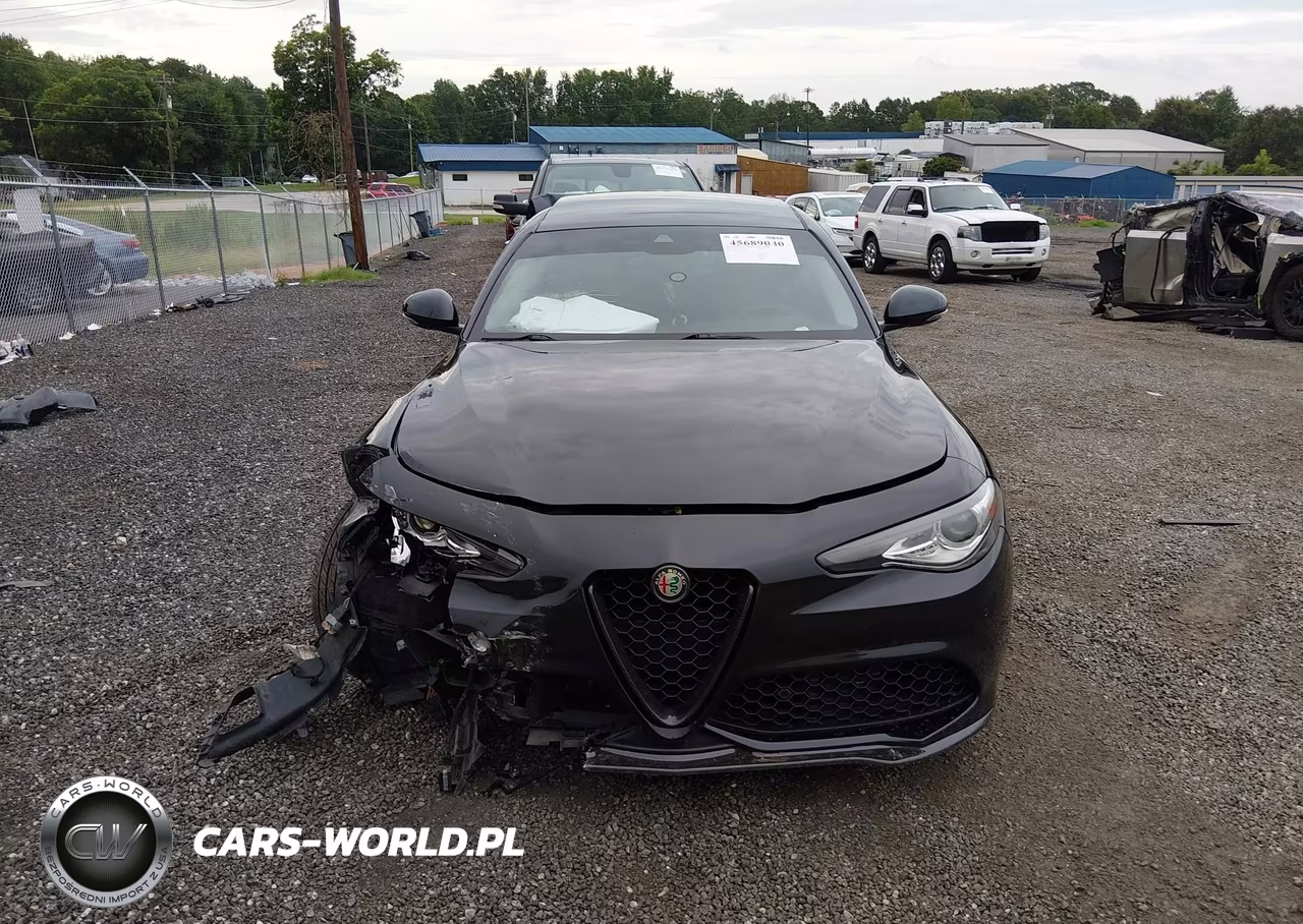 2017 Alfa Romeo Giulia Ti Awd VIN:ZARFAEENXH7537024 - 13