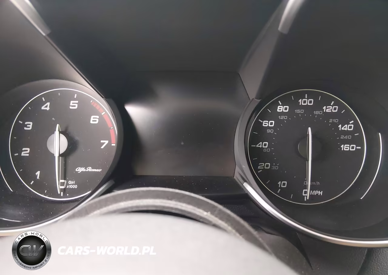 2017 Alfa Romeo Giulia Ti Awd VIN:ZARFAEENXH7537024 - 16