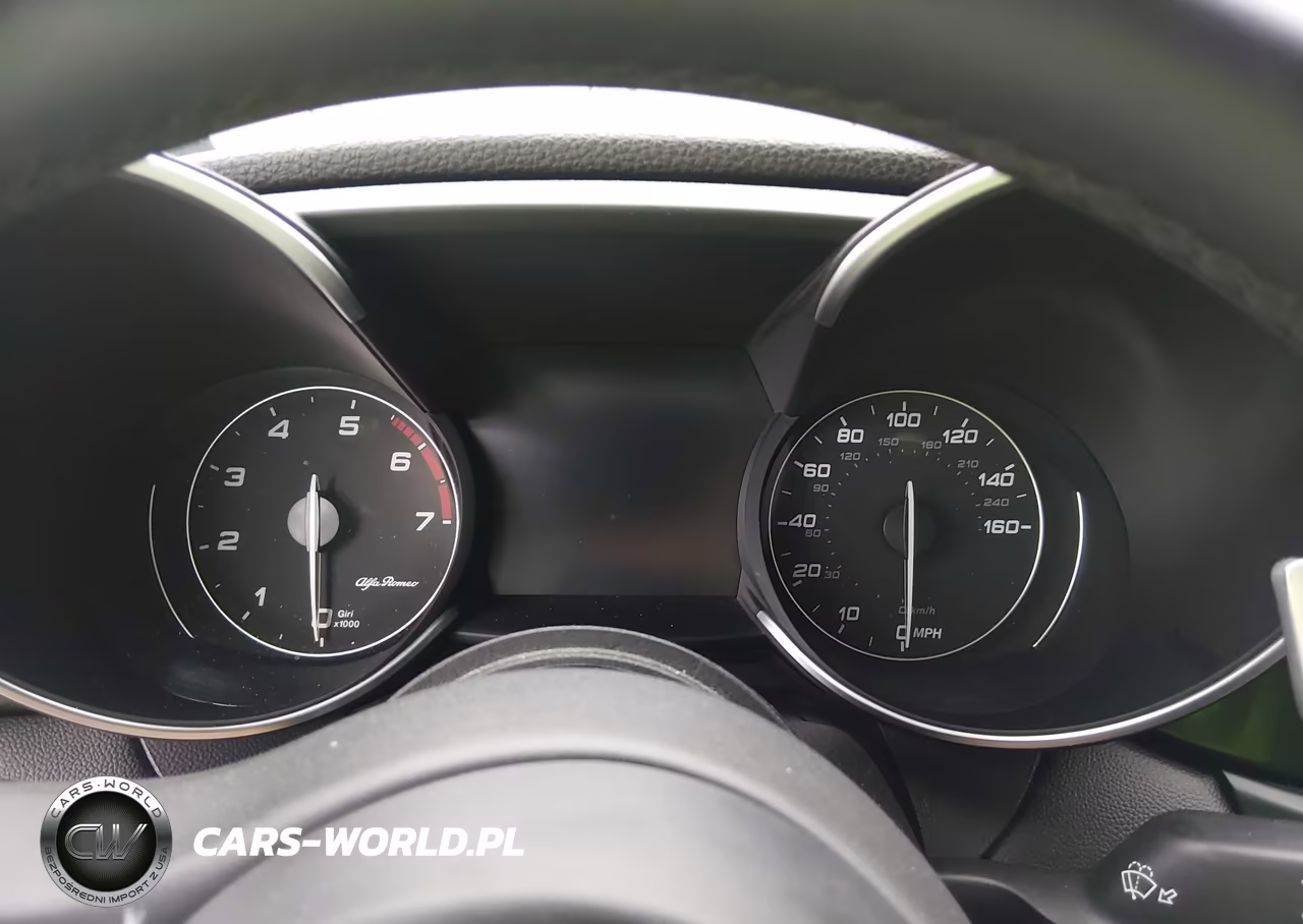 2017 Alfa Romeo Giulia Ti Awd VIN:ZARFAEENXH7537024 - 7